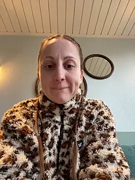 PicNic69x online show from April 13, 4:19 pm