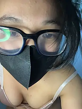 Leeeiuu online show from February 2, 4:17 pm