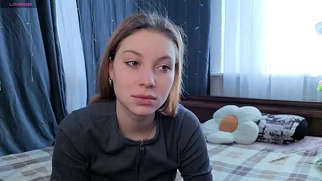 JadwigaTagliavia online show from April 12, 6:05 am