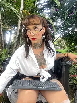 mia inkk online show from February 5, 7:28 pm