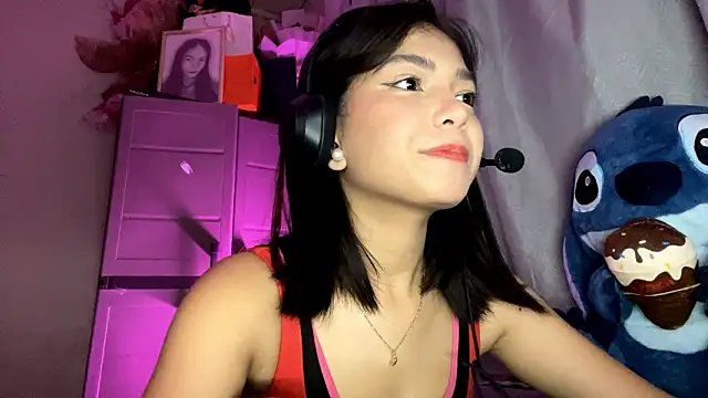 ConstancePorrini online show from February 16, 10:37 am