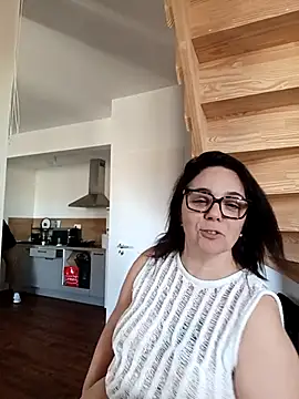 pulpeuse64 online show from March 16, 8:18 am