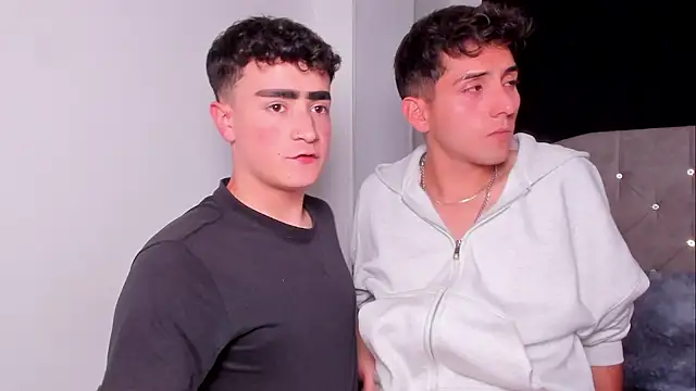 naughtysalomonn online show from April 9, 12:13 am