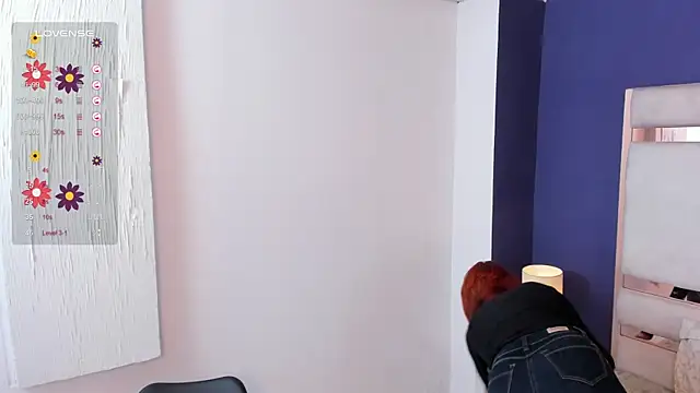 Sara Evaanns online show from April 15, 3:01 pm