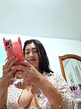 aliz963040 online show from February 2, 3:49 am