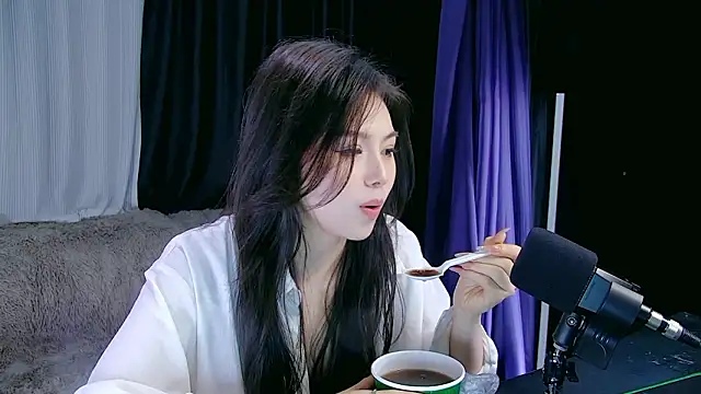 yoyo-o88 online show from March 18, 7:24 am