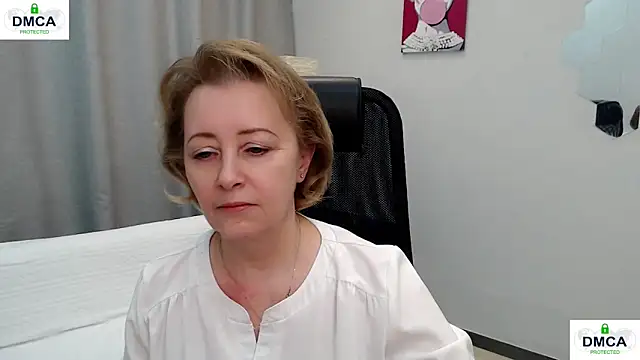 MONA W online show from February 21, 11:44 am