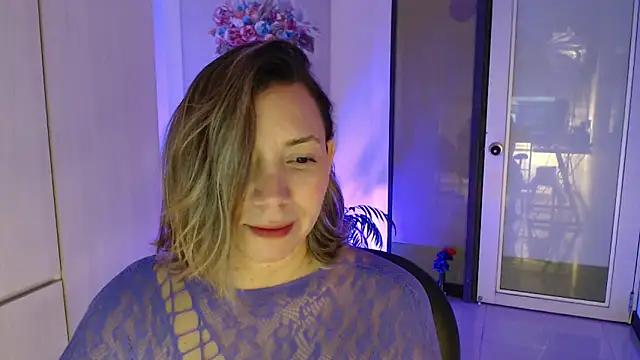 milfsecret69 online show from April 17, 11:34 am