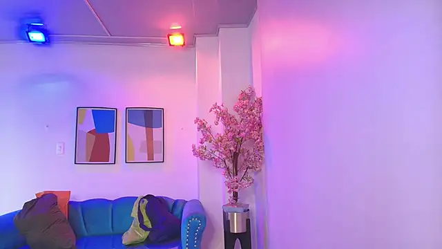 Madame scarlett online show from April 17, 11:56 am