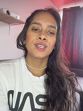 LunaHeat online show from March 7, 9:33 pm