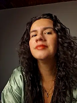  ChloeRed online show from April 8, 2:30 pm