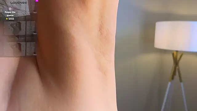 RoseliaLocatelli online show from April 4, 3:27 am