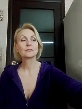 MichelleSolis online show from April 5, 6:40 pm