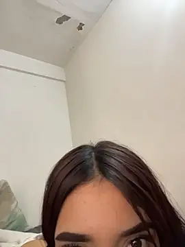 foxxy and lion online show from February 3, 8:12 pm