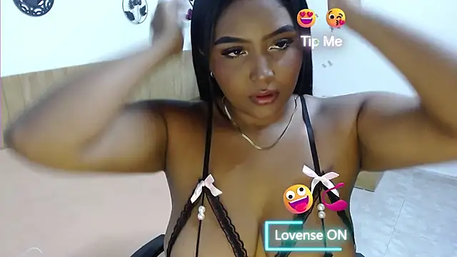 CloeAusten online show from February 5, 4:04 am