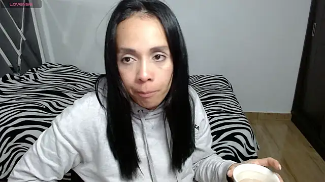 paula lopez   online show from April 18, 1:30 am