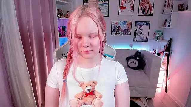 AnnieVibe online show from March 14, 5:47 pm