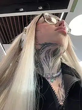 Chiibi online show from February 14, 11:34 am