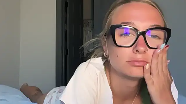 kelseyblu online show from July 21, 12:11 am