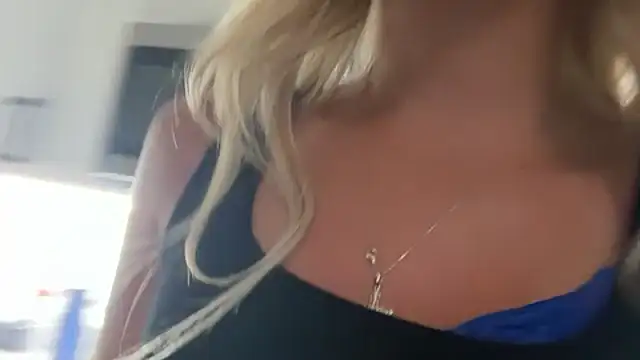 kelseyblu online show from July 1, 12:21 am