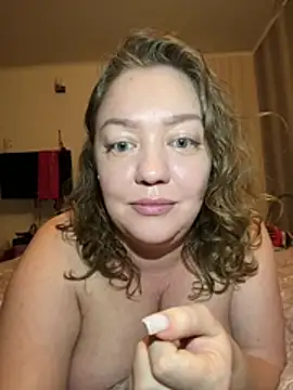 BBBWOOW online show from February 15, 9:47 pm