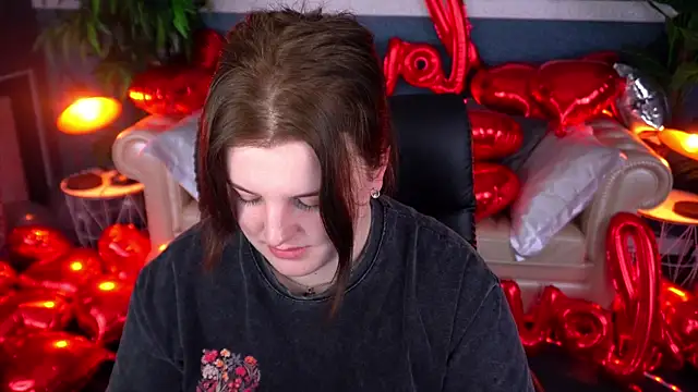 KristiFoxy online show from February 4, 1:47 pm