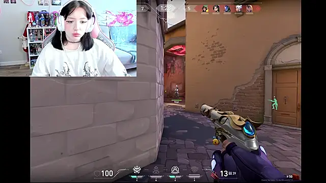 MollysLand online show from April 3, 9:51 am