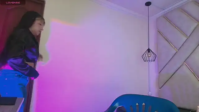 Dahiana Dmour  online show from April 16, 12:27 pm