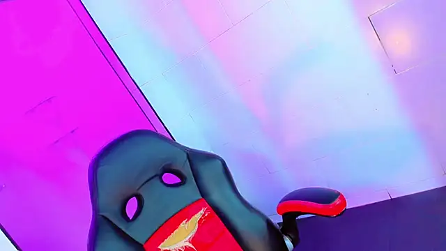 Maddye Fox online show from March 3, 7:09 pm