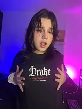 Daniellesins1 online show from April 10, 3:34 am