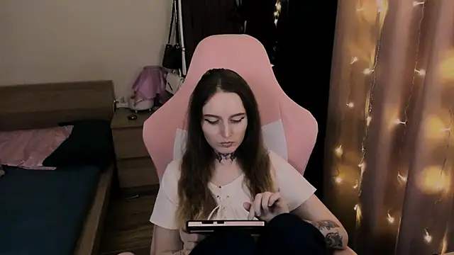 Onyxix online show from March 28, 7:57 pm