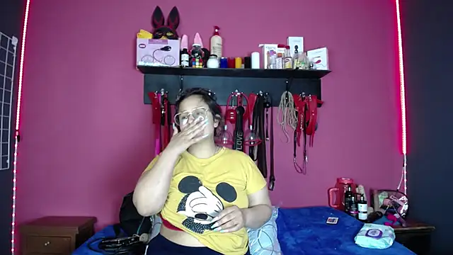 shannon queen- online show from April 6, 6:03 am