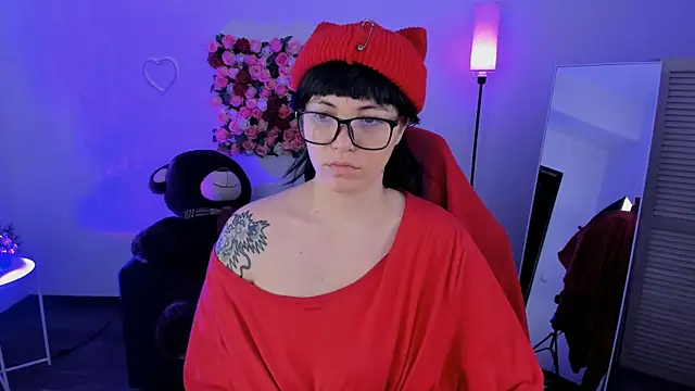 NeoGeisha online show from April 18, 7:07 pm