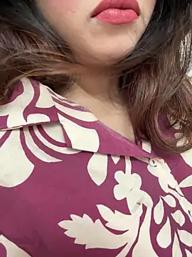 riya sharma11 online show from March 9, 5:05 pm