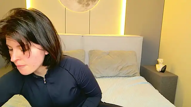 Milana Bold online show from March 19, 8:35 pm