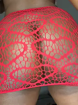 Ebony Queeen online show from April 10, 1:00 am