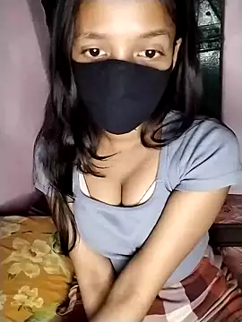 Naina-hott online show from April 6, 7:26 pm