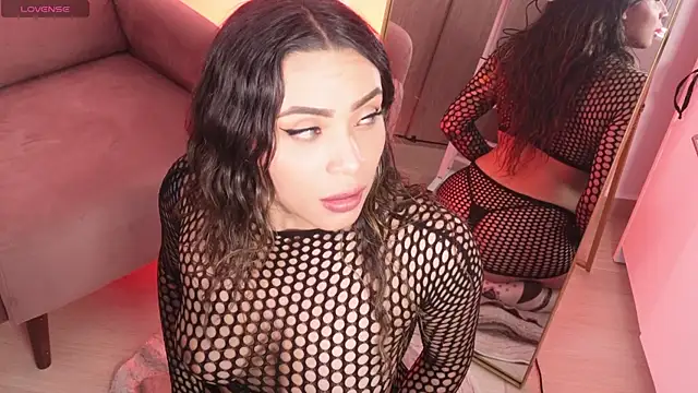 lara bombshell  online show from April 10, 1:11 am