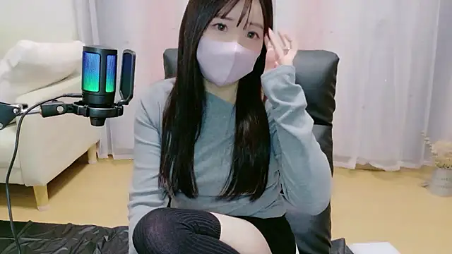 Sana 37  online show from February 20, 3:24 pm