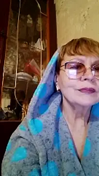 SophieBurns online show from April 2, 3:53 pm