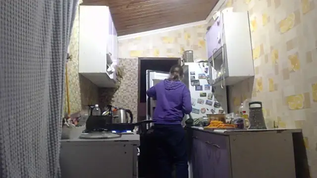 EliciaKush online show from March 5, 5:31 pm