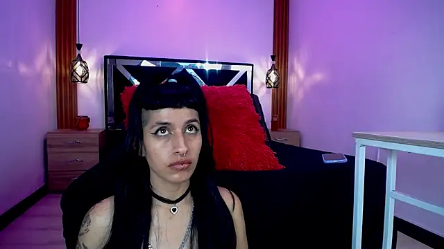 FRANCESCA LOVE  online show from February 26, 2:05 pm