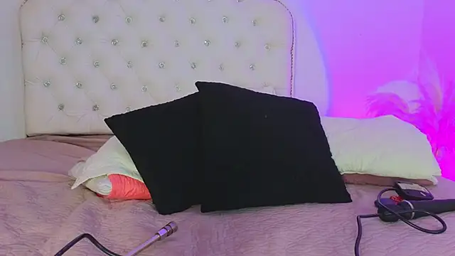 Axarasss  online show from April 15, 1:11 pm