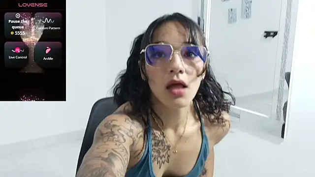 Fit valkiria online show from February 12, 7:48 pm