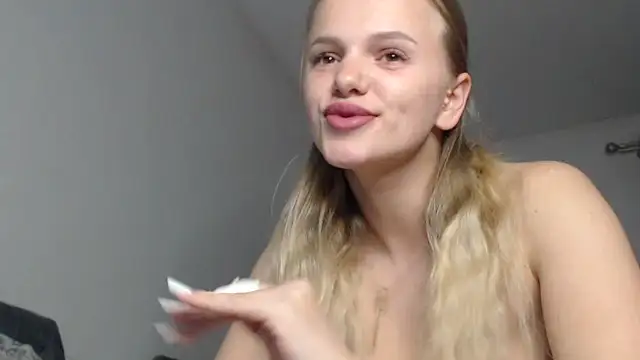 KeylaStar online show from April 10, 8:26 pm