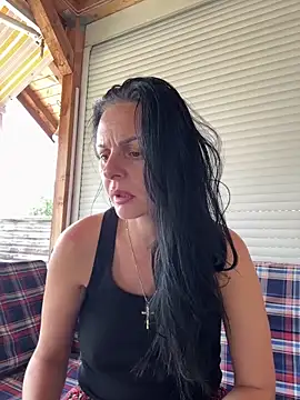 MiriamDelyn online show from June 2, 11:00 am