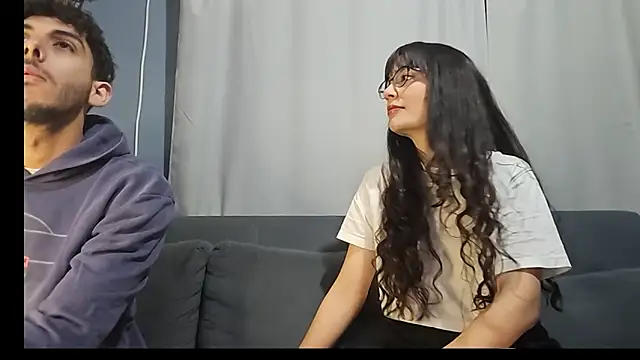 VelvetSolez online show from April 4, 8:57 am