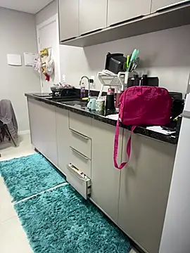 kahreal online show from April 15, 5:46 pm