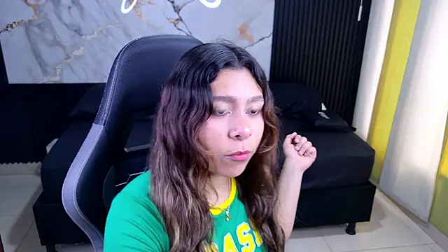 Sophie19   online show from February 22, 12:50 pm