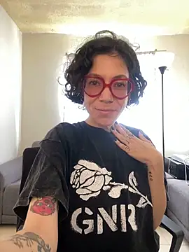 JeanneDuval8888 online show from April 6, 10:55 pm